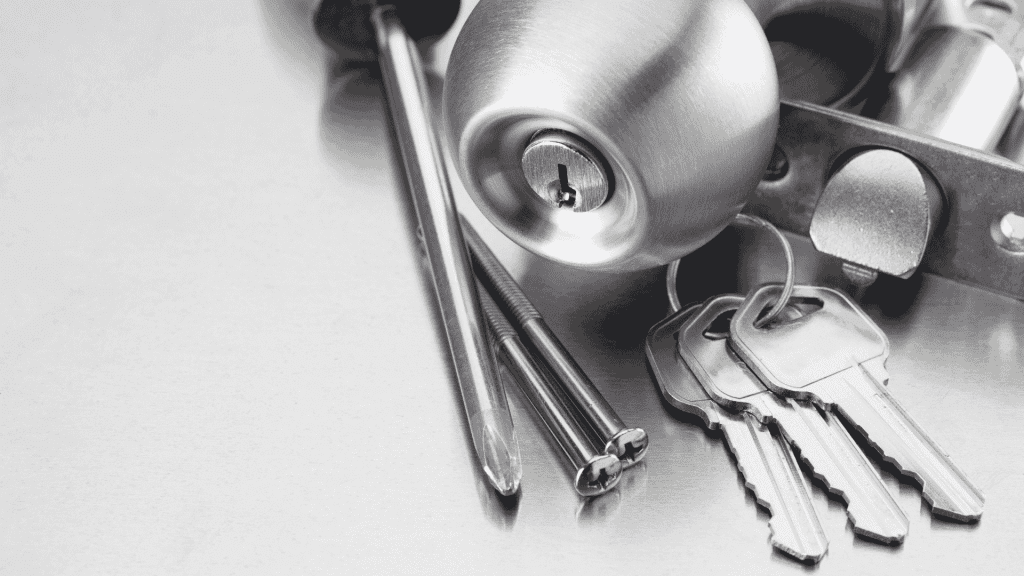 key cutting key copying and key replacement warren mi